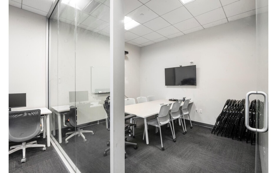 More Photos Of 50 W 47th St, New York Office Residential For Sale