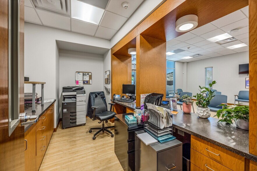 More Photos Of 4401 E Lohman Ave, Las Cruces Medical For Sale