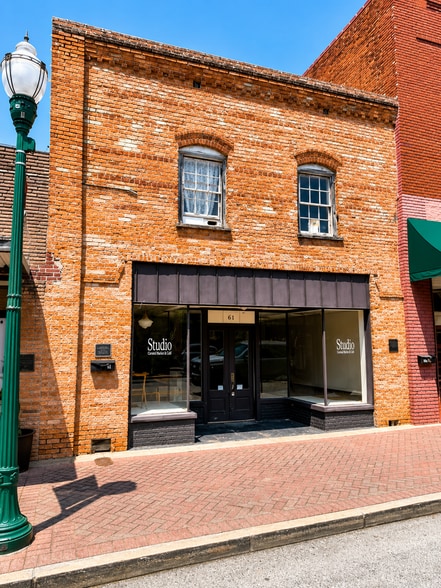 Primary Photo Of 61 Doyle St, Toccoa Mixed Retail For Sale