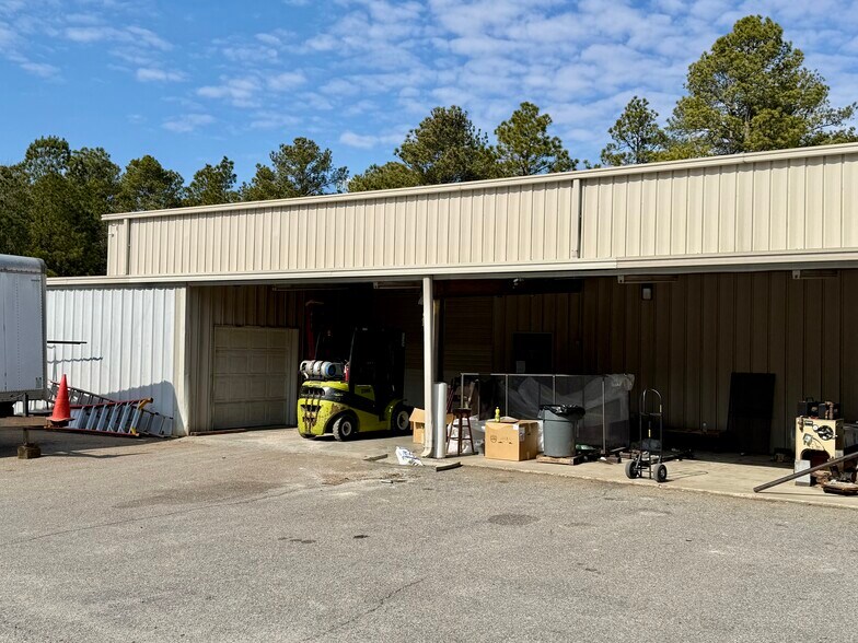 More Photos Of 7718 NC 22 Hwy, Carthage Warehouse For Lease