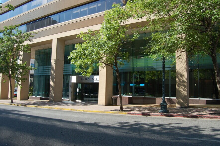 More Photos Of 330 Marshall St, Shreveport Medical For Lease