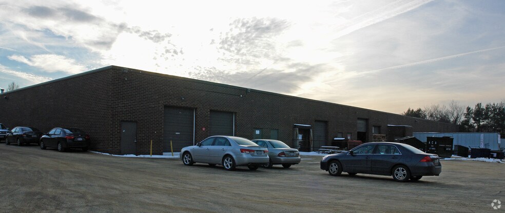 More Photos Of 30 Oser Ave, Hauppauge Light Manufacturing For Lease