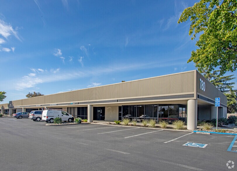 More Photos Of 780 Montague Expy, San Jose Showroom For Lease