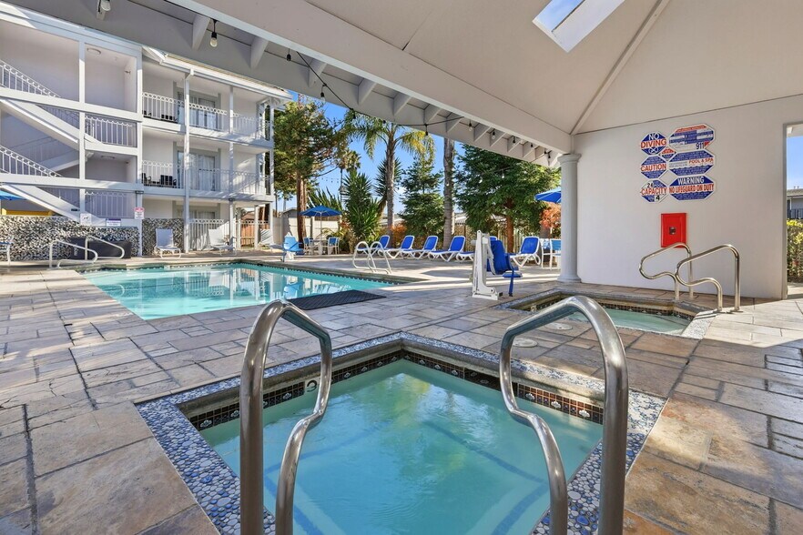 More Photos Of 600 Riverside Ave, Santa Cruz Hotel For Sale