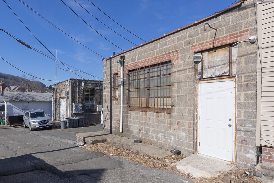 More Photos Of 7 New Main St, Haverstraw Storefront Retail Residential For Sale