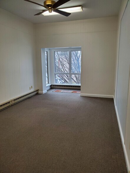 More Photos Of 78 S Courtland St, East Stroudsburg Office For Lease