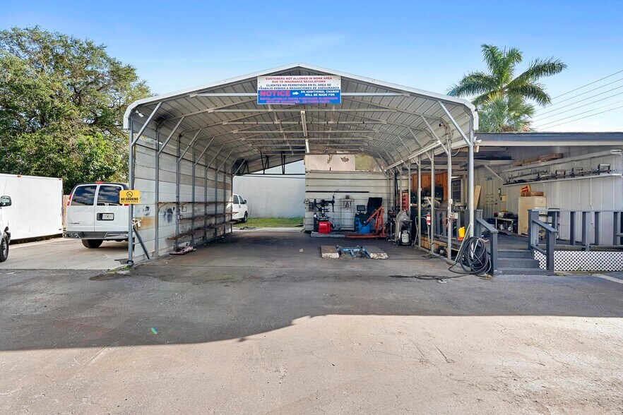 More Photos Of 6307 Hansel Ave, Orlando General Retail For Sale