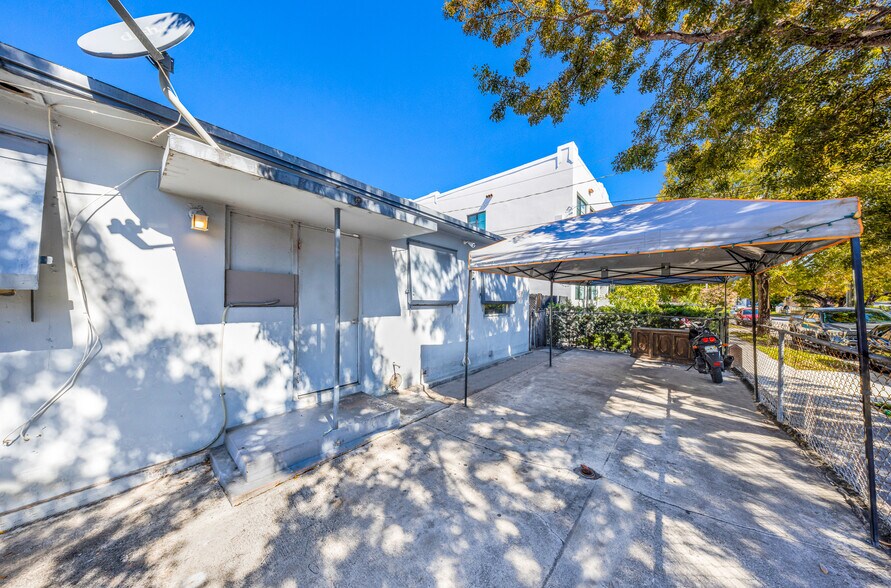 More Photos Of 1465 SW 4th St, Miami Apartments For Sale