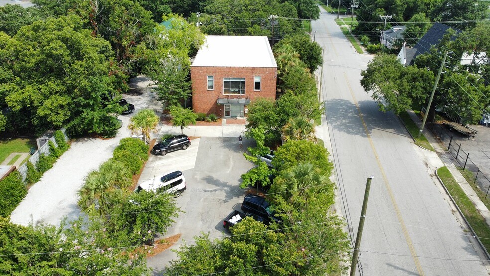 More Photos Of 3200 N Carolina Ave, North Charleston Office For Sale