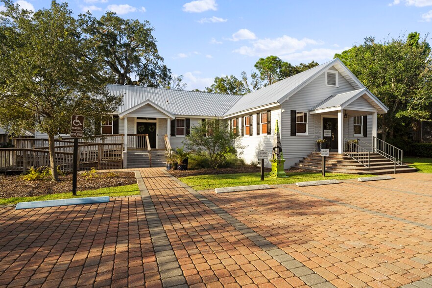 More Photos Of 19 Riberia St, Saint Augustine Office For Sale