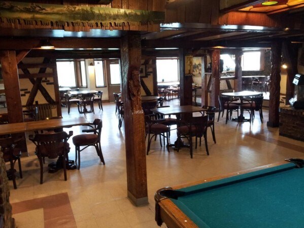 More Photos Of 1760 Island Hwy, Campbell River Hotel For Sale