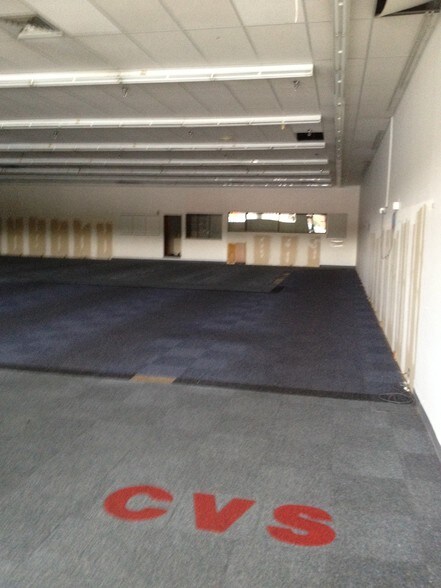 More Photos Of 5600 Milgen Rd, Columbus Storefront For Lease