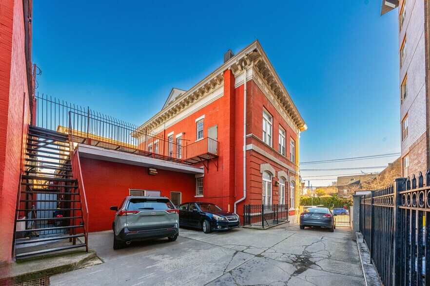 More Photos Of 4407-4411 Park Ave, Union City Loft Creative Space For Sale