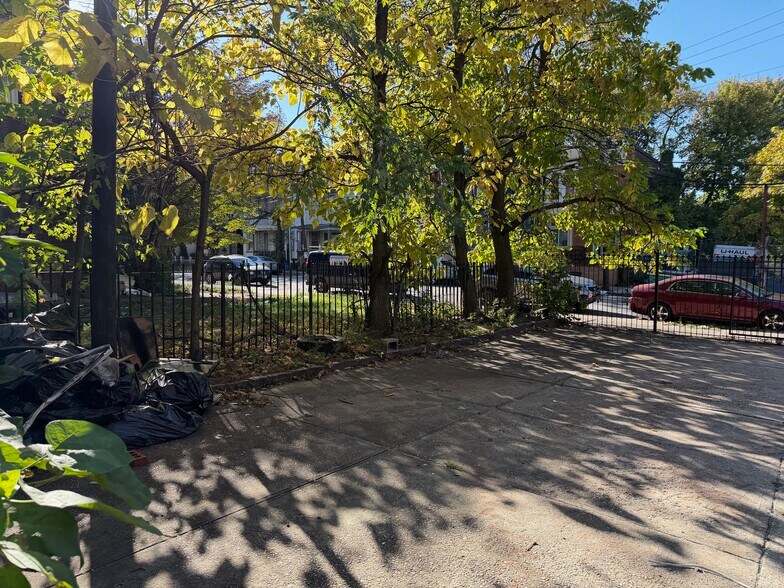 More Photos Of 536-540 Central Ave, Newark Apartments For Lease