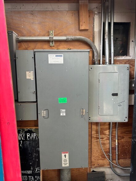 More Photos Of 308-310 14th St, Oakland Storefront Retail Office For Sale