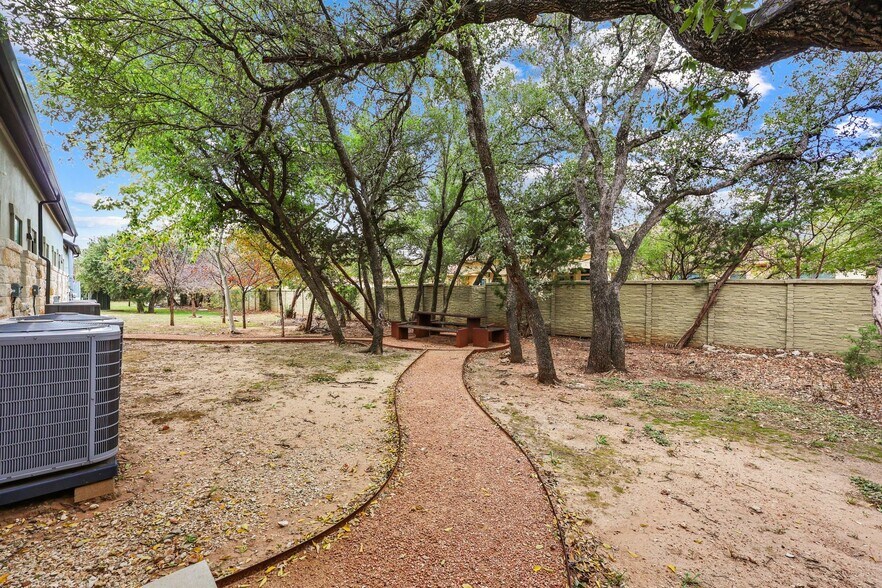 More Photos Of 301 Denali Pass, Cedar Park Office For Lease