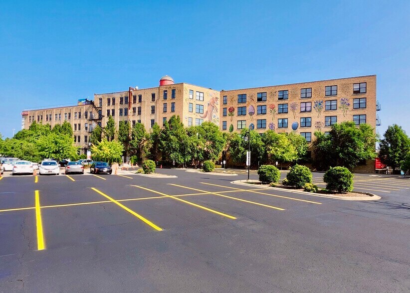 More Photos Of 2150 S Canalport Ave, Chicago Loft Creative Space For Lease
