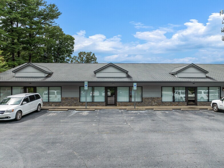 More Photos Of 3179 Sweeten Creek Rd, Asheville General Retail For Lease