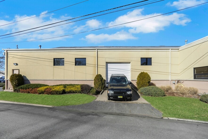 More Photos Of 160 Gregg St, Lodi Warehouse For Lease