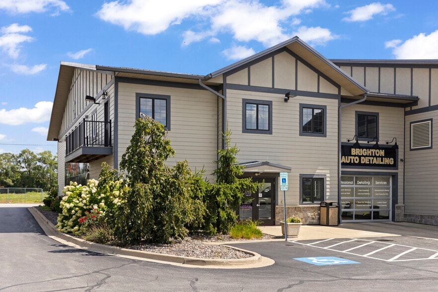 Primary Photo Of 2108-2260 Ferry Rd, Naperville Showroom For Sale