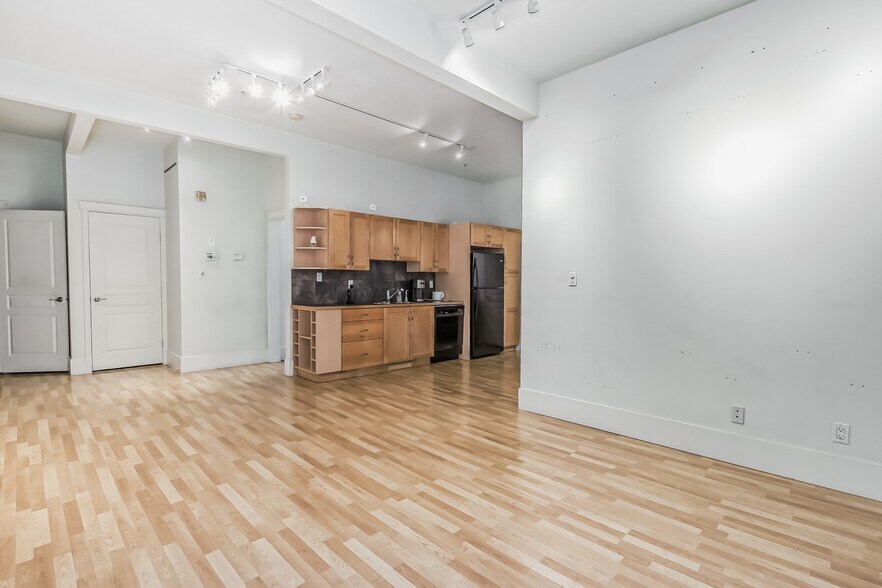 More Photos Of 10403 122 St, Edmonton Office For Sale