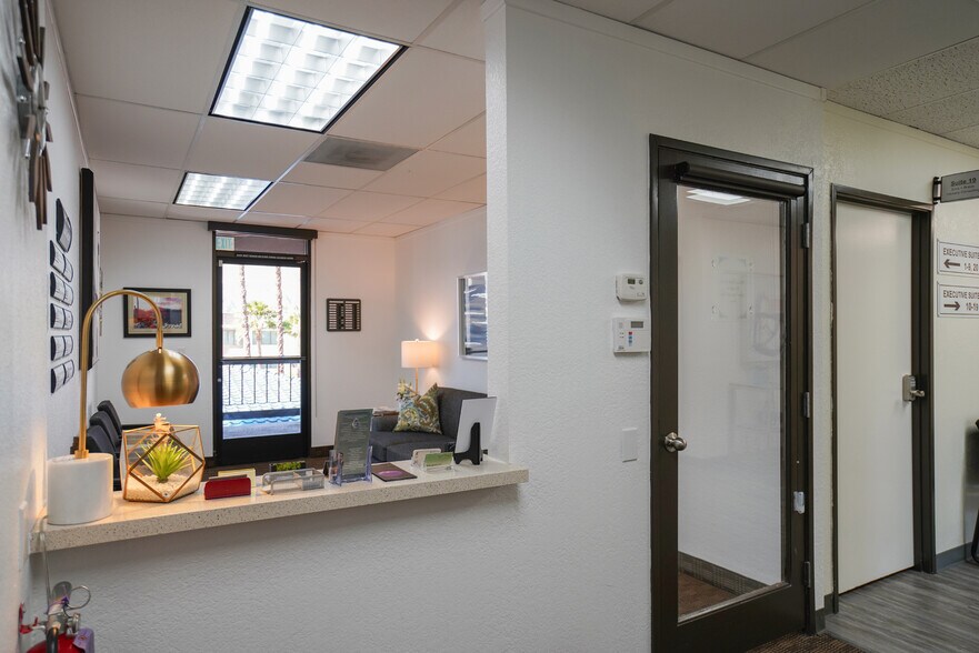 More Photos Of 2825 E Tahquitz Canyon Way, Palm Springs Medical For Sale