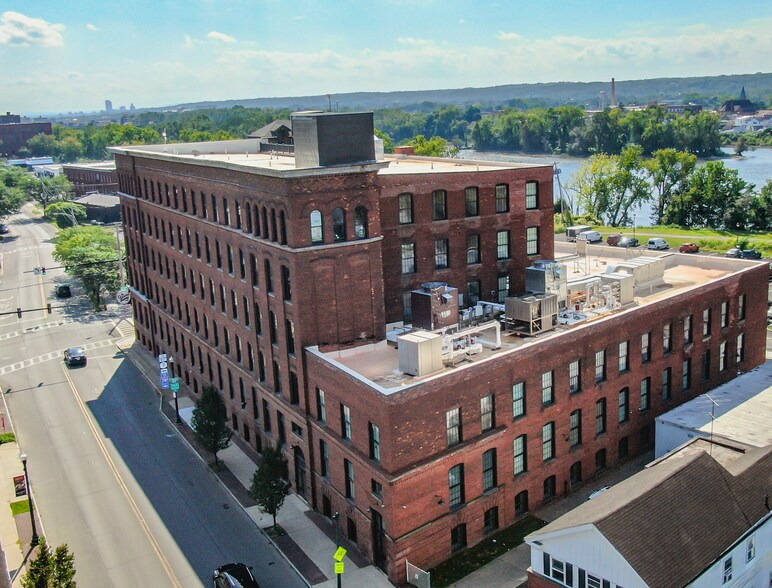 More Photos Of 701 River St, Troy Apartments For Lease