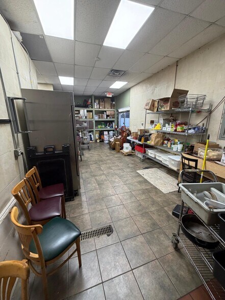 More Photos Of 70-76 Main St, South Bound Brook General Retail For Lease