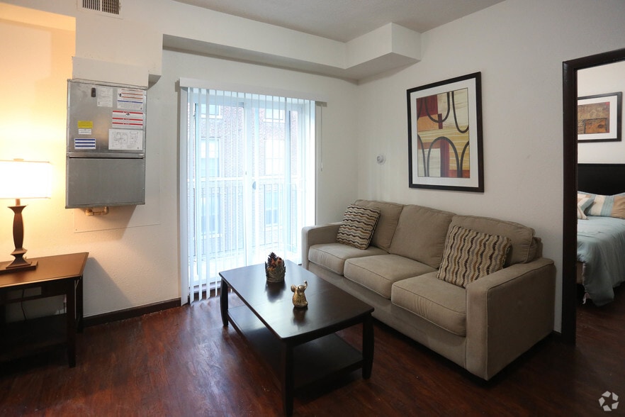 More Photos Of 5457 Delmar Blvd, Saint Louis Apartments For Lease