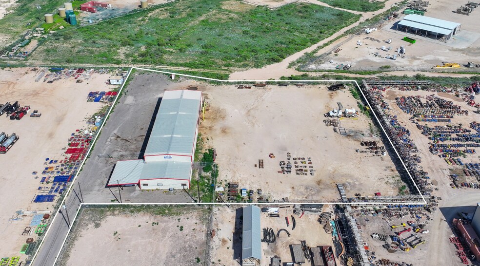 More Photos Of 12718 TX-191, Midland Warehouse For Lease