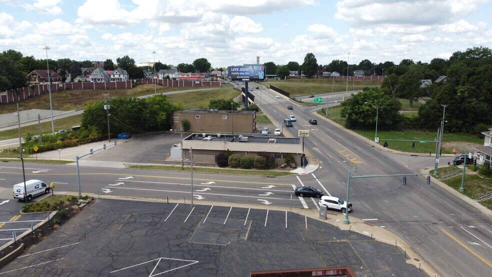 More Photos Of 1900 Tuscarawas St W, Canton Land For Lease