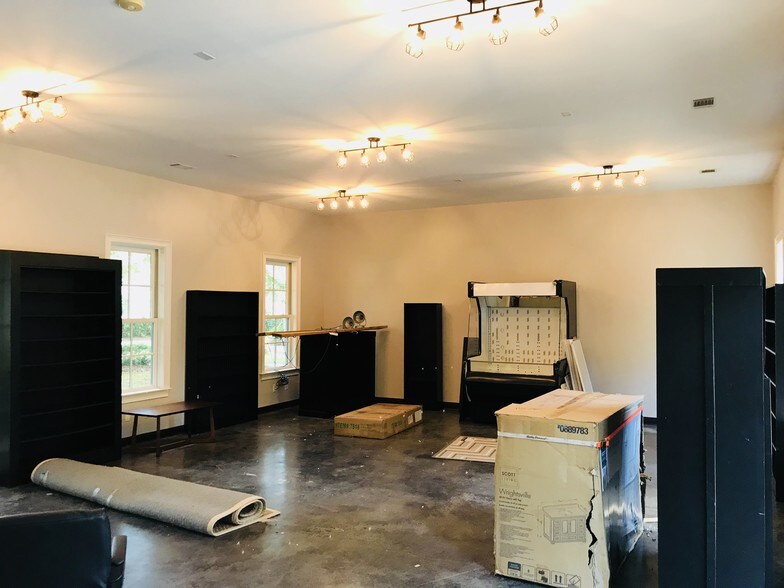 More Photos Of 8 Celadon Dr, Beaufort Office Residential For Lease