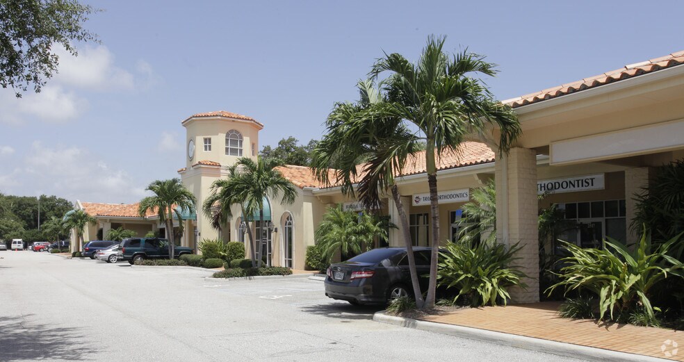 More Photos Of 2501-2543 Burns Rd, Palm Beach Gardens Medical For Lease
