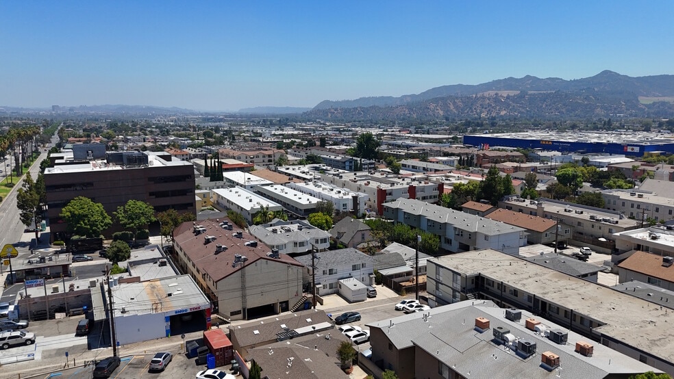 More Photos Of 335-337 E Providencia Ave, Burbank Apartments For Sale