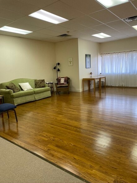 More Photos Of 325 S Highland Ave, Briarcliff Manor Village Medical For Lease