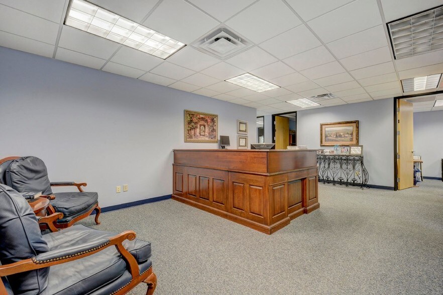 More Photos Of 3200 Steck Ave, Austin Office For Sale