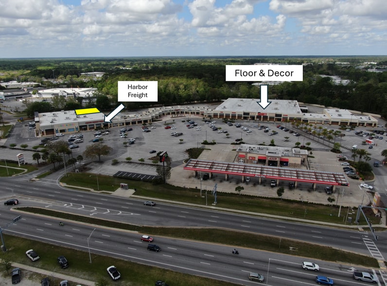 More Photos Of 8102 Blanding Blvd, Jacksonville Storefront For Lease