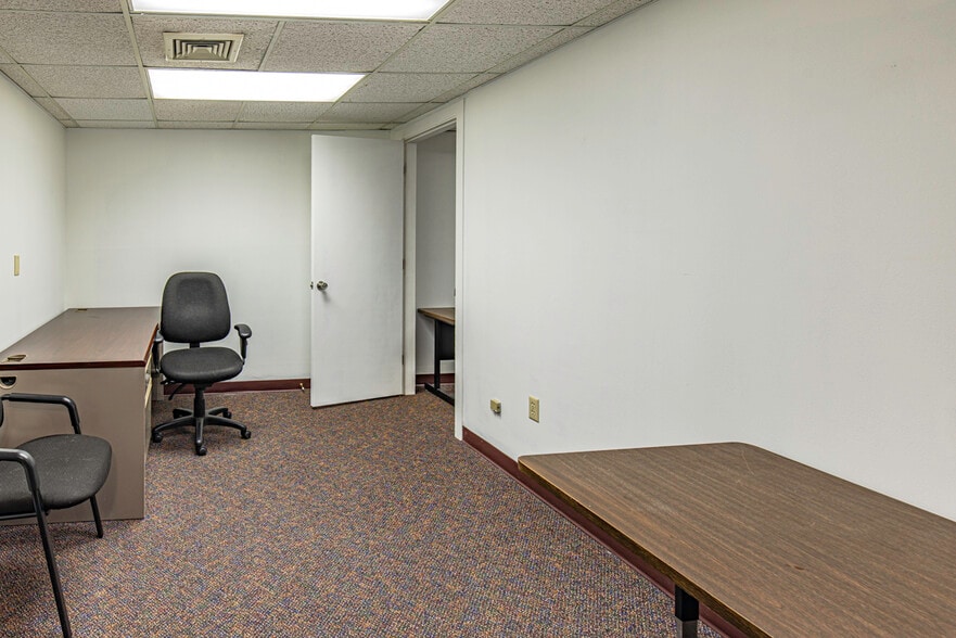 More Photos Of 417 Main St, Bangor Office For Lease