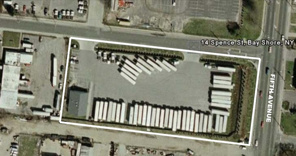 More Photos Of 14 Spence St, Bay Shore Land For Lease
