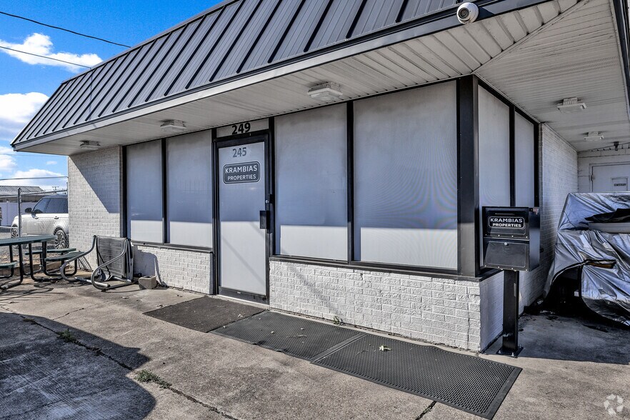 More Photos Of 245 Pennsylvania Ave, Virginia Beach Auto Repair For Lease