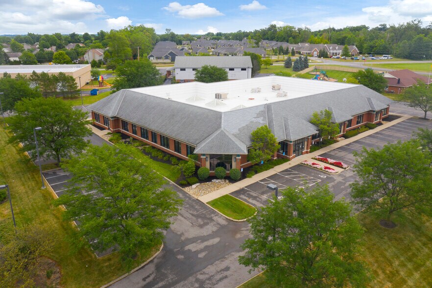 More Photos Of 10567 Sawmill Pky, Powell Office For Lease