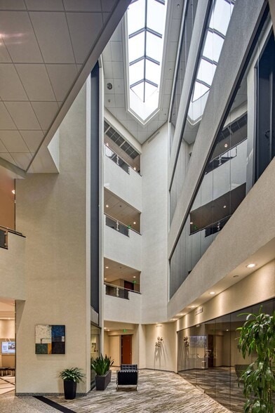 More Photos Of 208 Golden Oak Ct, Virginia Beach Office For Lease