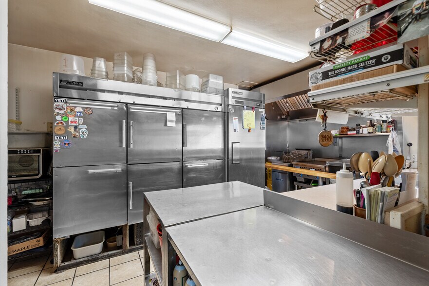 More Photos Of 3172 N Riverside Dr, Saukville General Retail For Sale