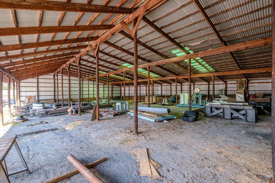 More Photos Of 51 E Side Hwy, Waynesboro Warehouse For Sale