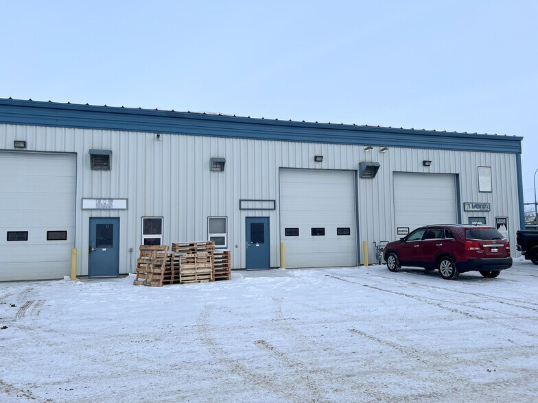 Primary Photo Of 5512 45th St, Leduc Warehouse For Lease