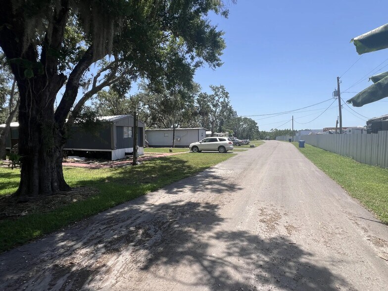 More Photos Of 11224 Restwood Dr, Gibsonton Manufactured Housing Mobile Home Park For Sale