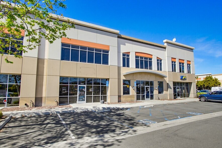 More Photos Of 1568 Lancaster Point Way, San Diego Flex For Sale