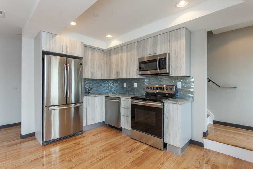 More Photos Of 2541 Montrose St, Philadelphia Apartments For Sale