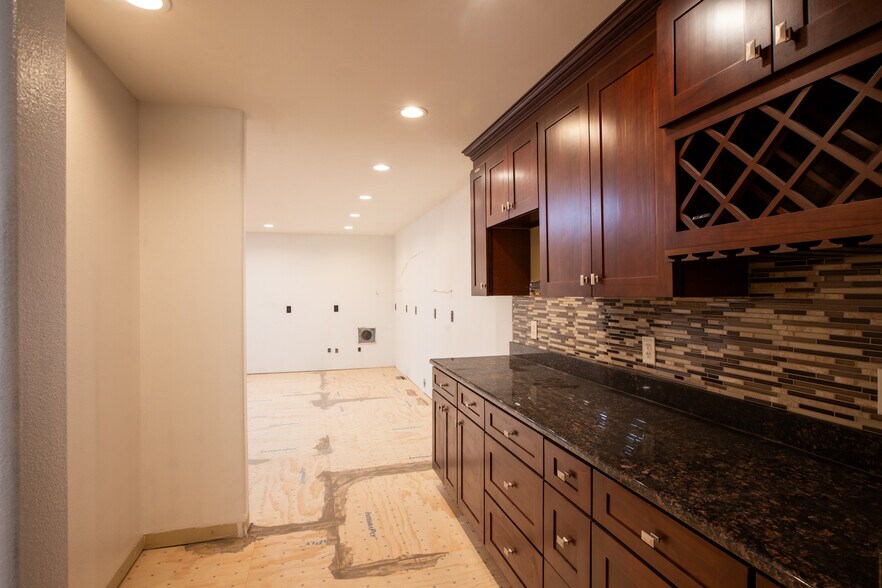 More Photos Of 1411 W Dakota Pkwy, Williston Office For Lease