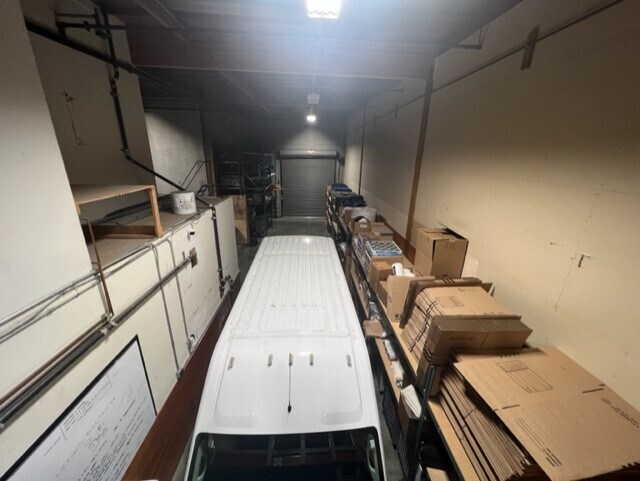 More Photos Of 20 S Linden Ave, South San Francisco Warehouse For Lease